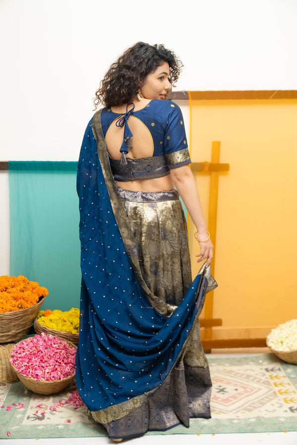 Ishwarya Navy Crop top & Skirt