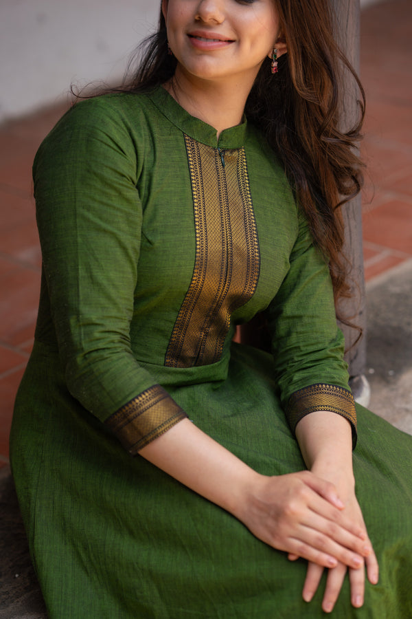 Raksha Olive Green Mangalgiri Co-Ord Set (Set of 2)