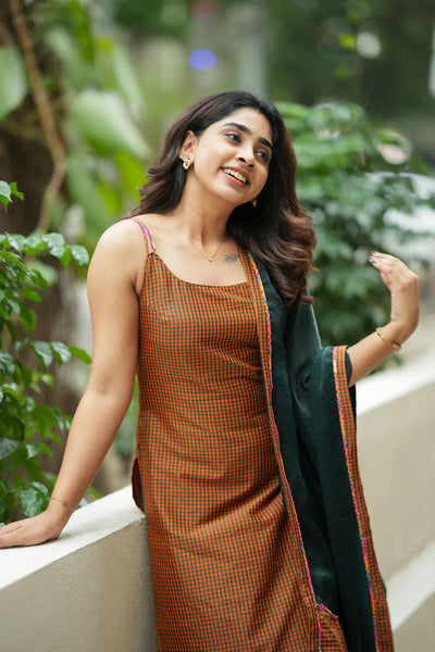 Narmada Rust with Green Kurti