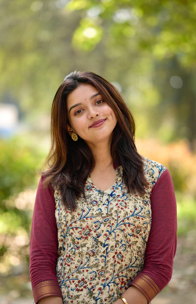 Hamsika White & Maroon